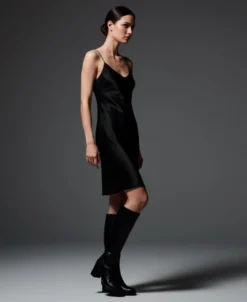 Bota negra con cremallera Porronet Rita 4782