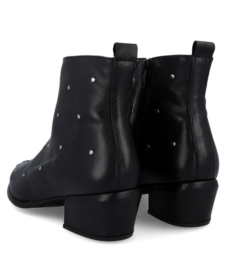 Botines bajos con tachuelas Wonders Fei D-2002
