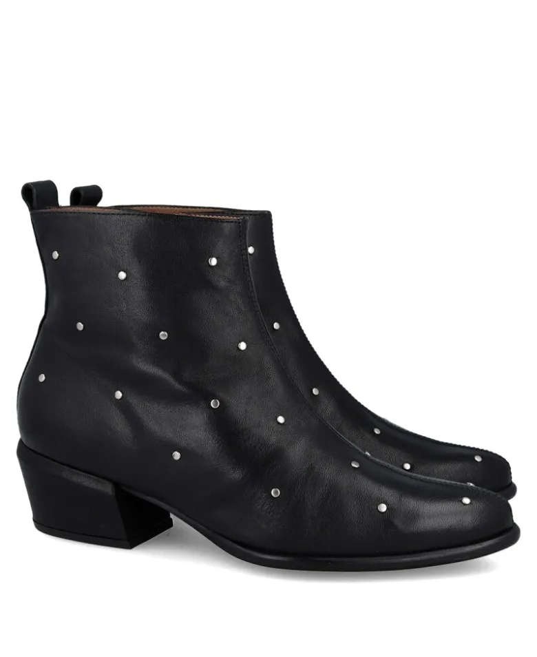 Botines bajos con tachuelas Wonders Fei D-2002