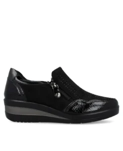 Mocasines negros casual con cuña Amarpies 29385